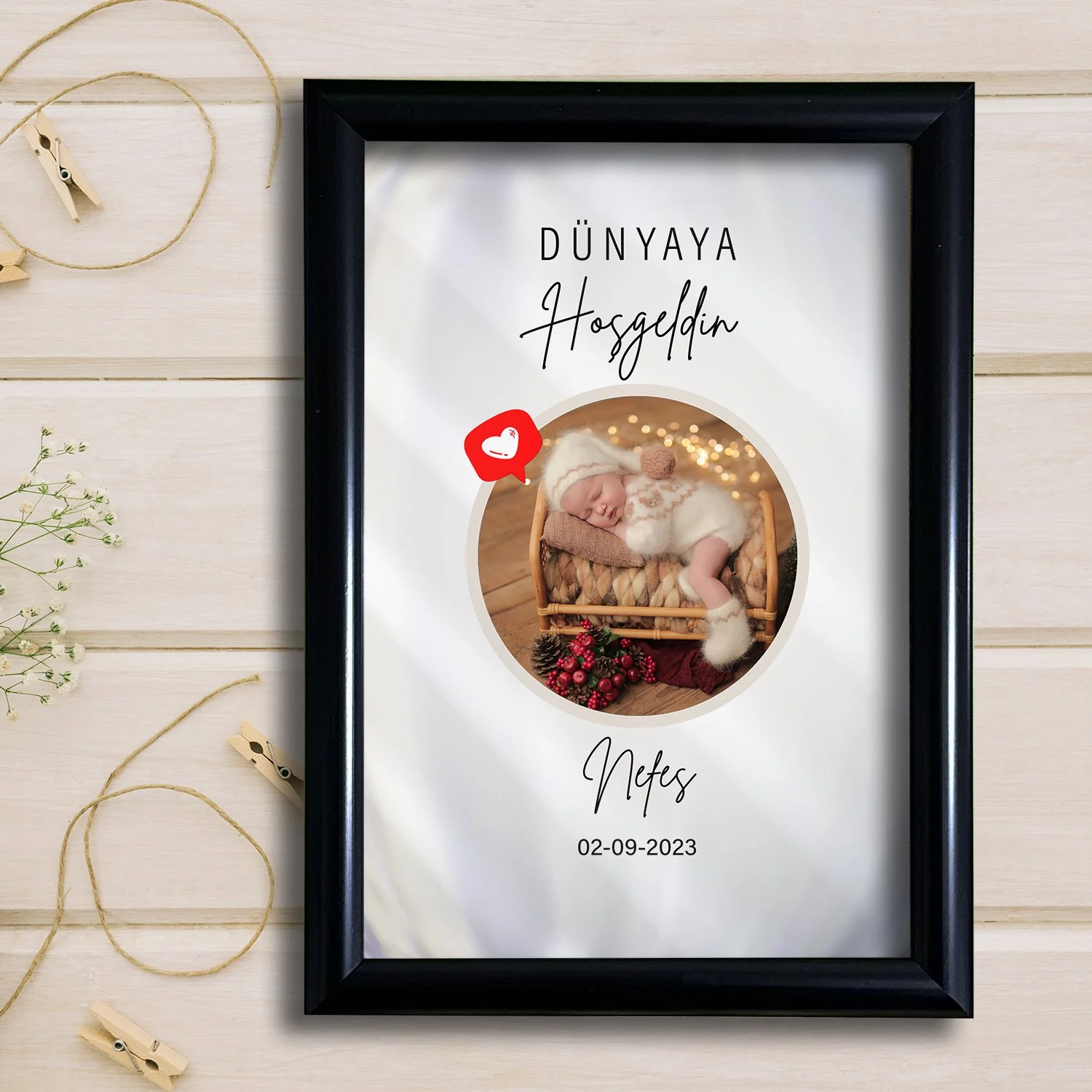 '' Dünyaya Hoşgeldin '' Tasarımlı Fotoğraf Baskı - Siyah Çerçeve